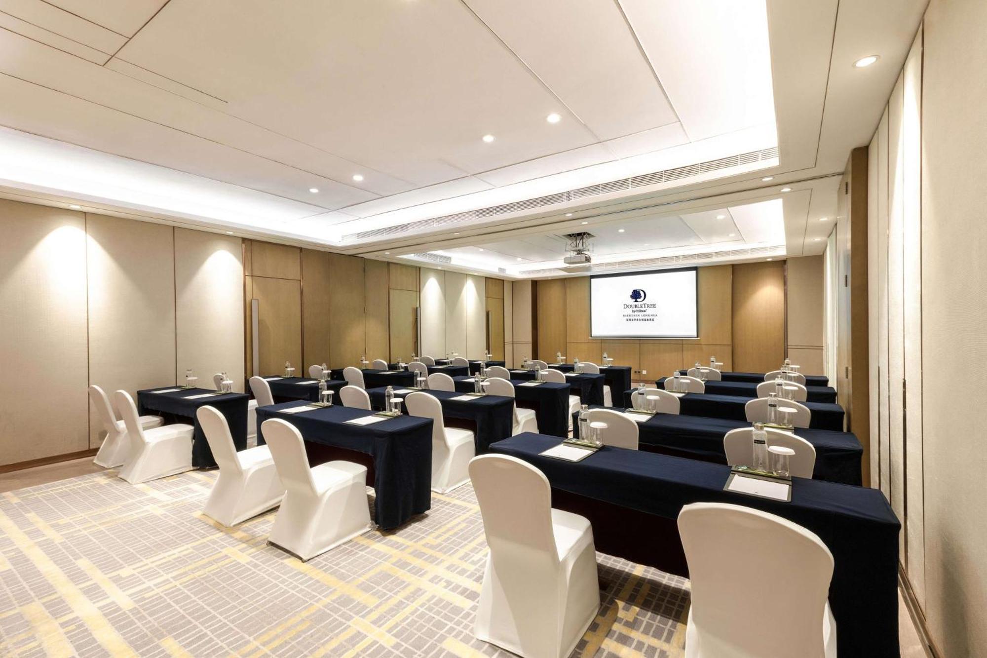 Doubletree By Hilton Shenzhen Longhua: Central Location Near Metro & Attractions Exterior photo